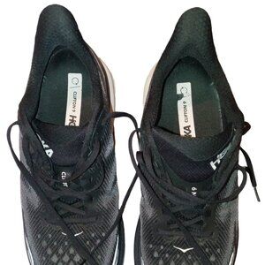 HOKA CLIFTON 9  (SIZE 13)